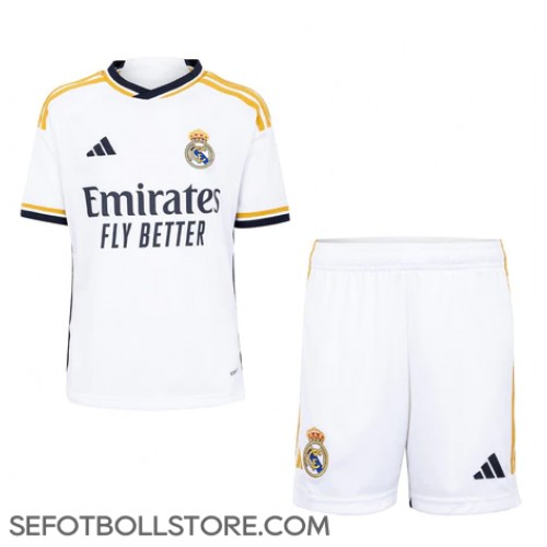 Real Madrid Replika babykläder Hemmaställ Barn 2023-24 Kortärmad (+ korta byxor)